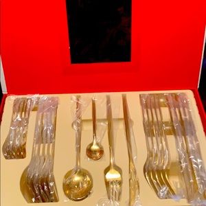24 pc stainless steel cutlery